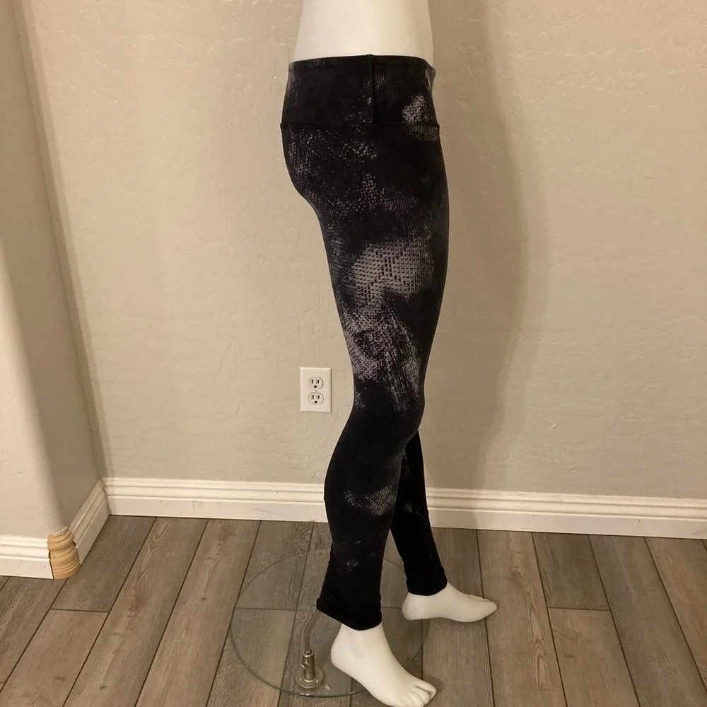 ALO Yoga Women’s Airbrush Active Leggings In Oman Small